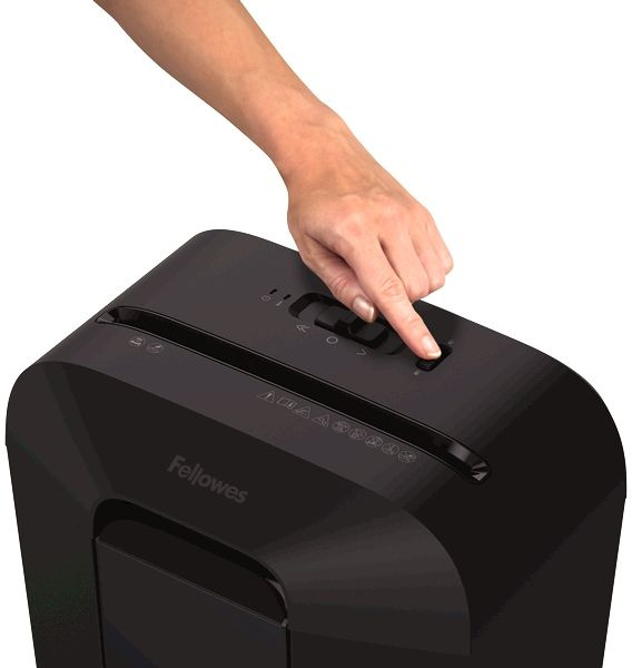 Шредер Fellowes PowerShred LX45 черный (секр.P-4) перекрестный 8лист. 17лтр. скрепки скобы пл.карты