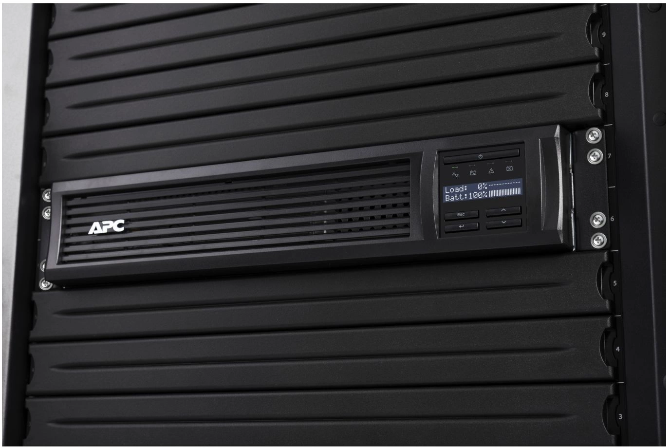 Источник бесперебойного питания APC Smart-UPS 750VA/500W, RM 2U, Line-Interactive, LCD, Out: 220-240V 4xC13 (2-Switched), SmartSlot, USB, SmartConnect, Black, 1 year warranty (REP: SMT750RMI2U)